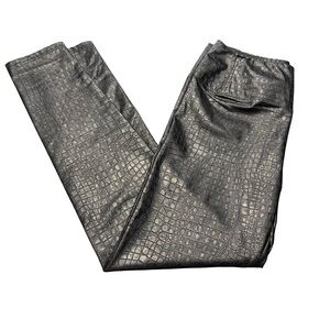 7 For All Mankind Women’s Black Crocodile Pants Size Large Chic Statement